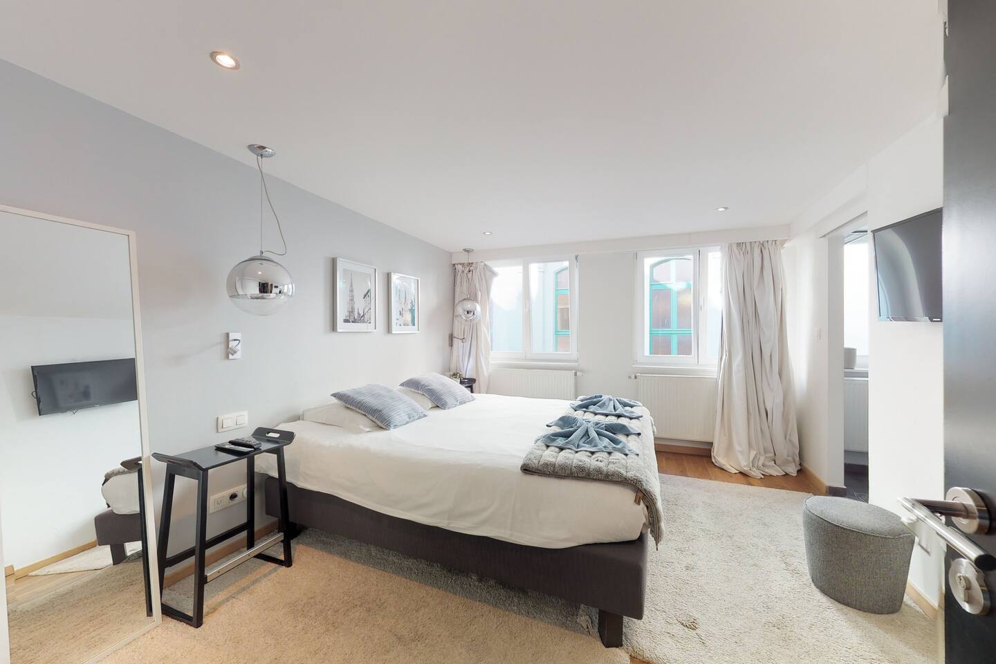 Villa Sablon - White Room #2