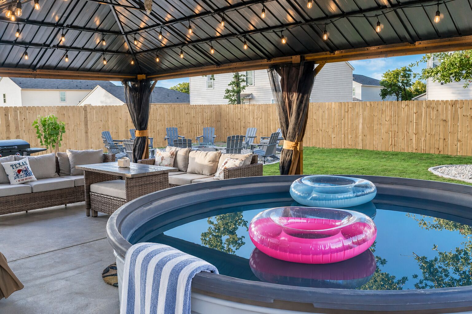 5bd/3ba Family Oasis with Playground and Pool