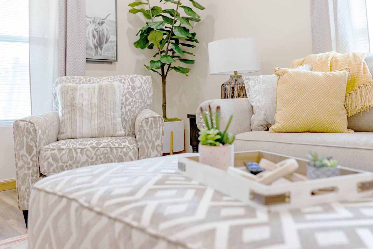 2BR, 1BA Remodeled House in Gray Community