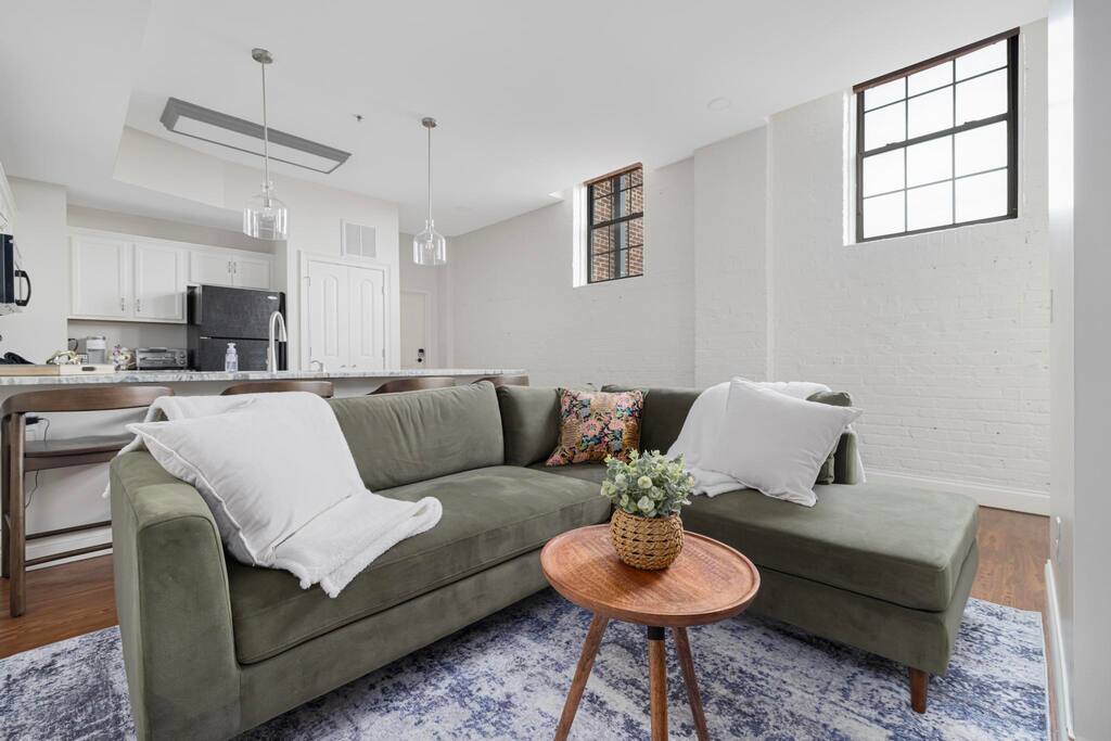 New Downtown JC Loft!