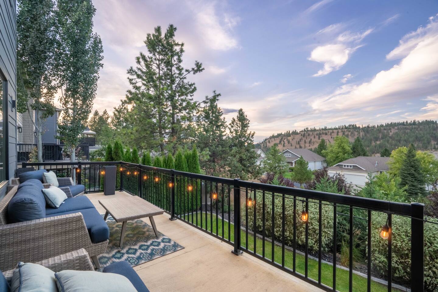 VIEW, Hot Tub, Game Room, 4 King Beds, Theater