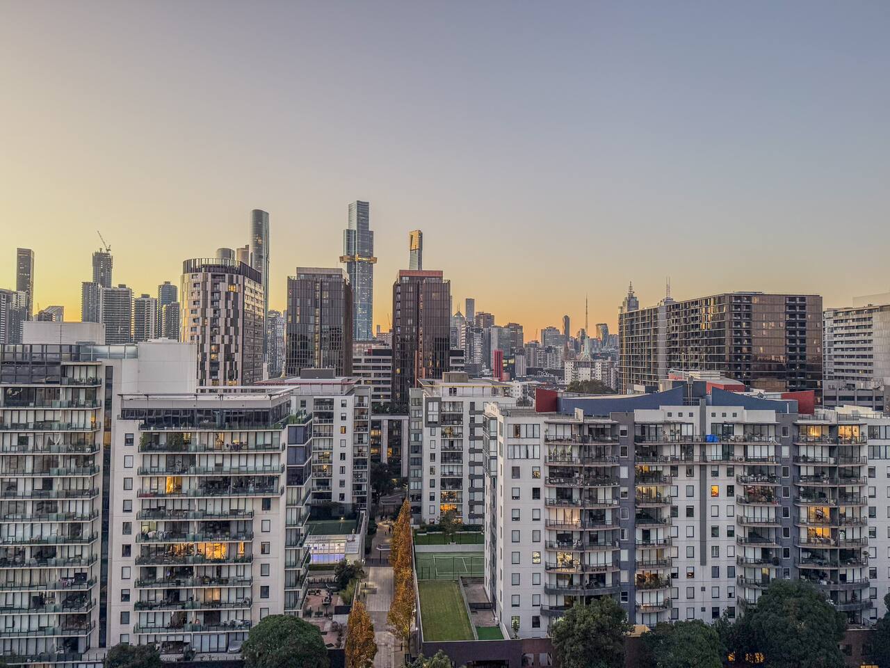 The Loft | City Views, Tram & Gardens at Door