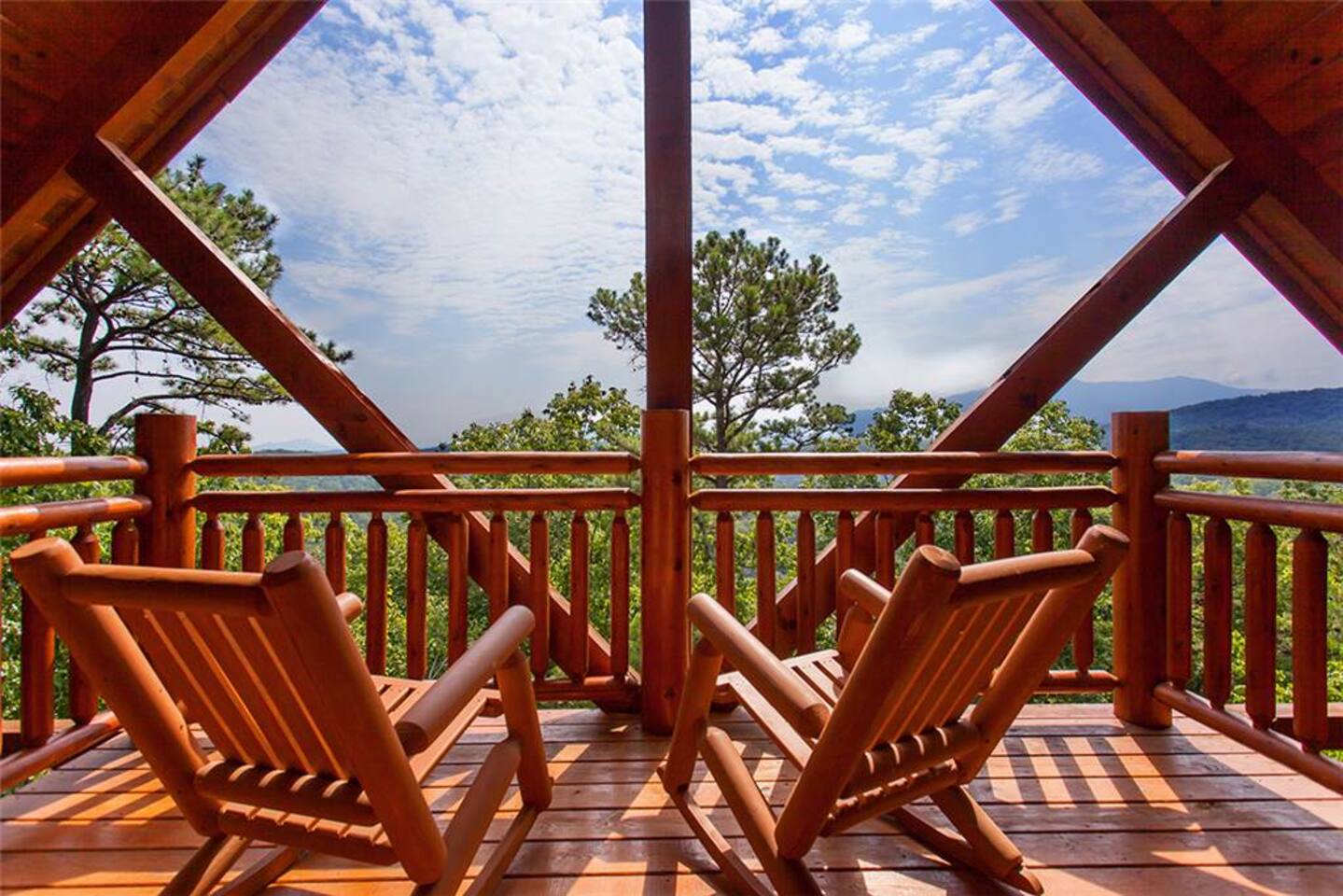 Cabin w/ Hot Tub, Pool Table | Near Dollywood