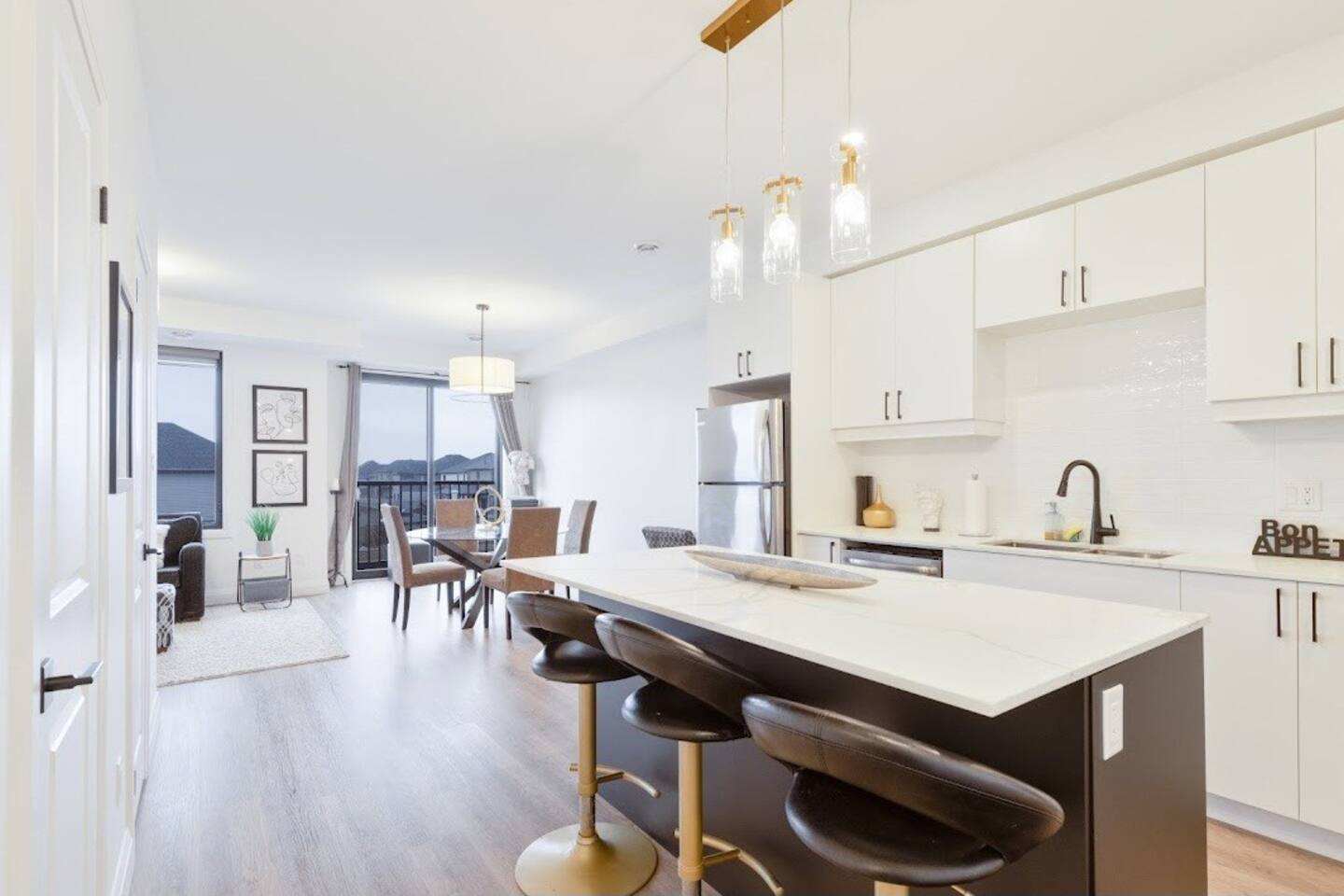 4mins->401/402 | Modern Duplex | Private Rooftop