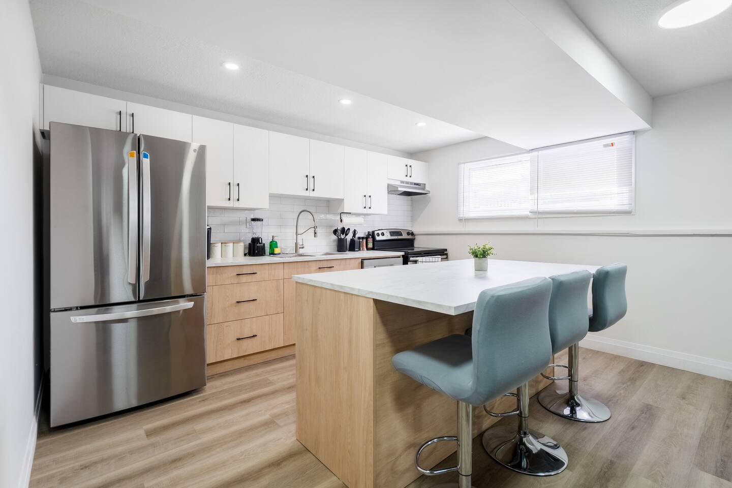 9MinVicHospital*3Beds*Private* FullKit*WorkStation