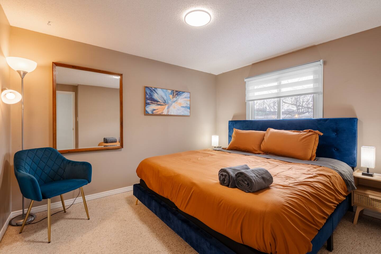 8 Mins>St Joe’s •5 Beds •PrivateGarage• DT•Kitchen