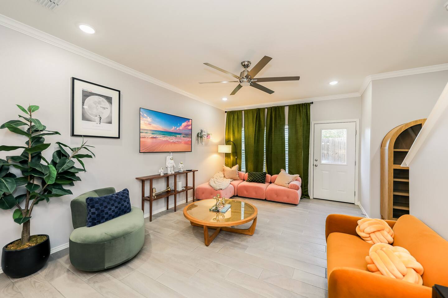 North Laredo Townhouse Near Mall