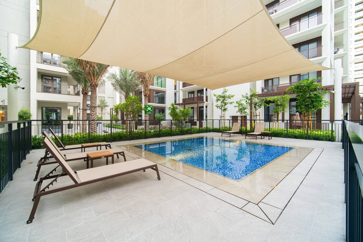 SettlerHomes | Idyllic Creek Lagoon | Family Stay