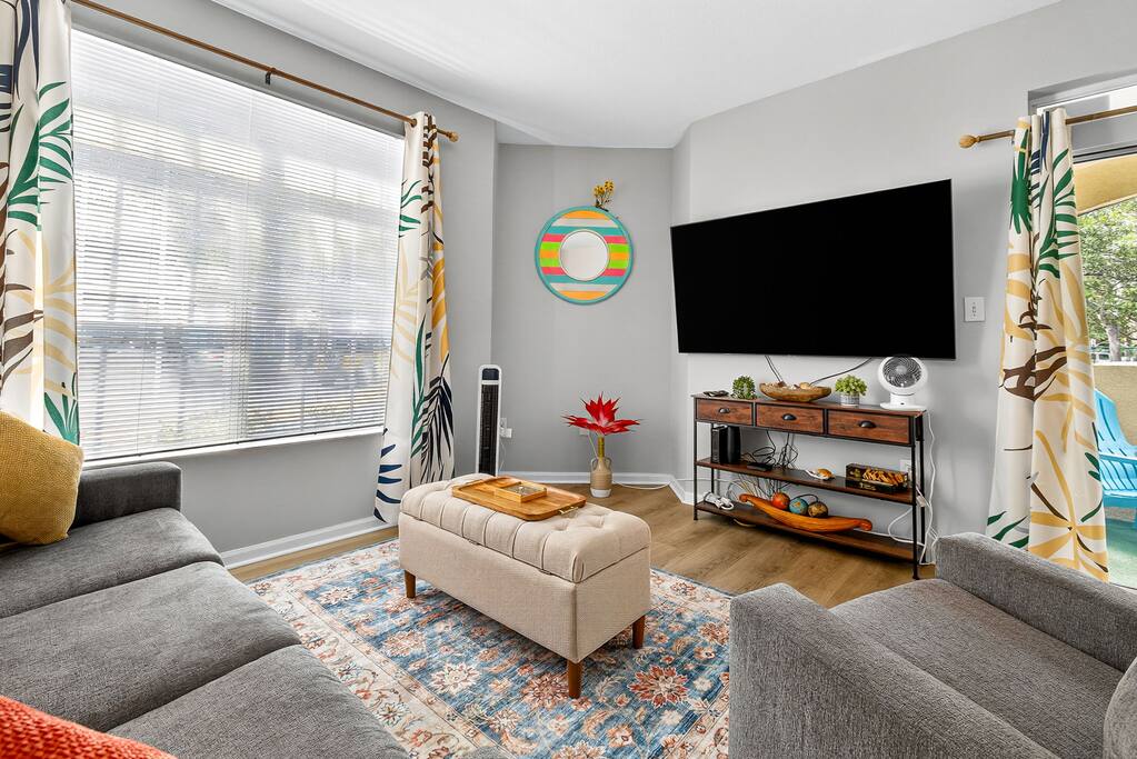 Clearwater 1BR Getaway – Poolside at The Avalon