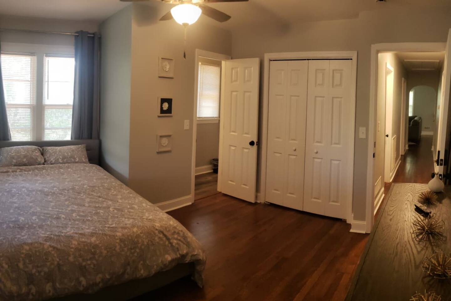 19 Courtney B Sunny Corner - Double Room