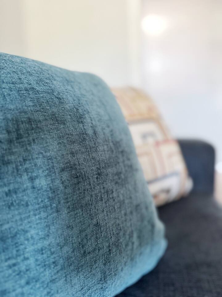 Princeton Place | QUEEN 2BD/1BA Apt photo 3