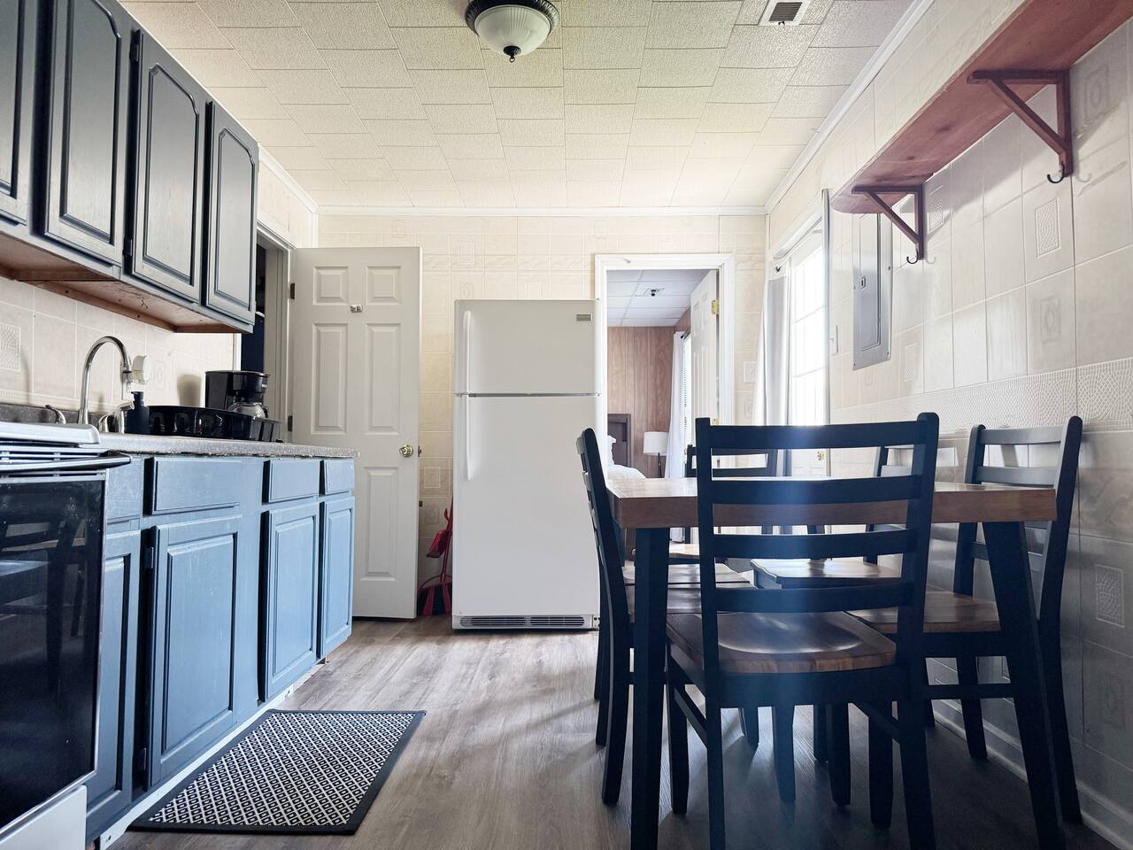 Princeton Place | QUEEN 2BD/1BA Apt photo 4