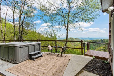 The Grand Cabin — Deck & Views photo 34