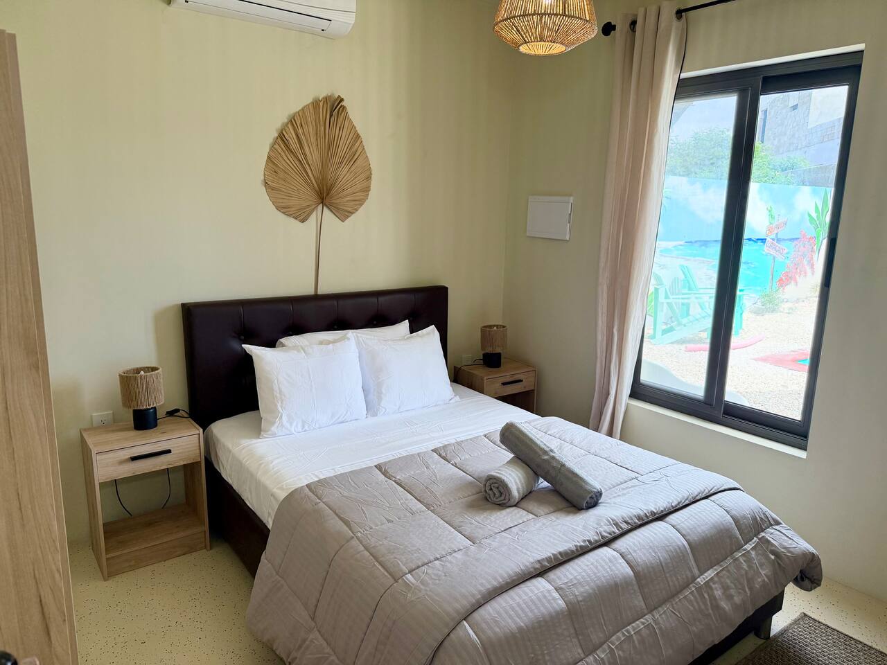 Curaçao Retreat with Pool & AC - 9min/ Beaches.