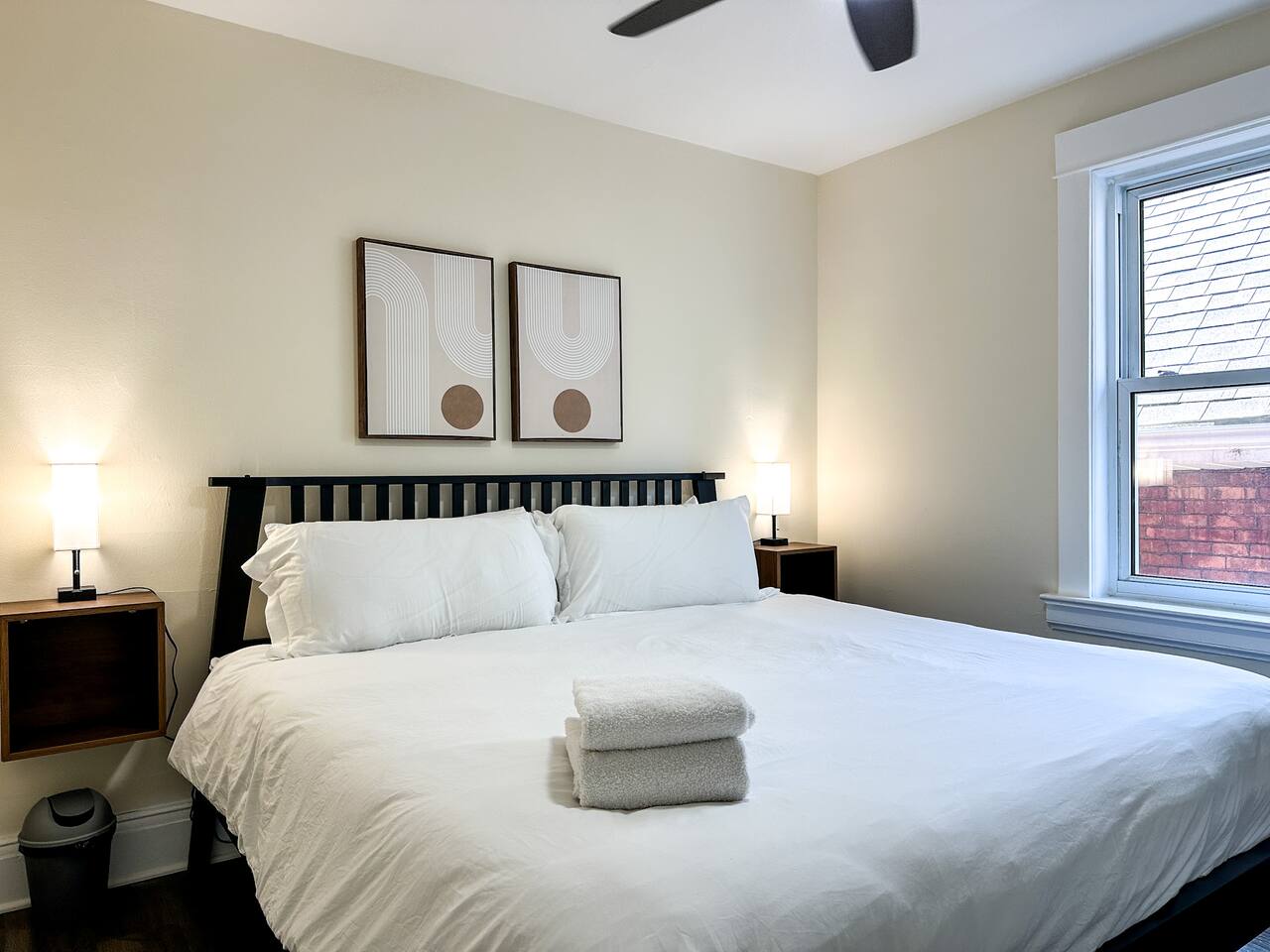 3 Bedroom Hyde Park Apartment