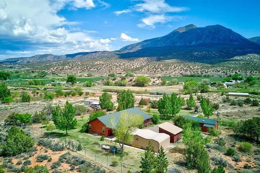 Guest House • Gate to Canyons of the Ancients