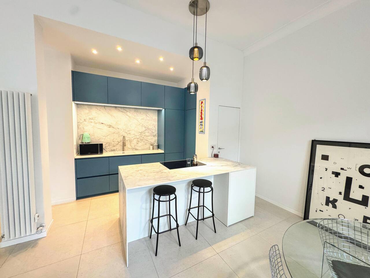 The Urban Oasis: Designer Flat & Private Garden