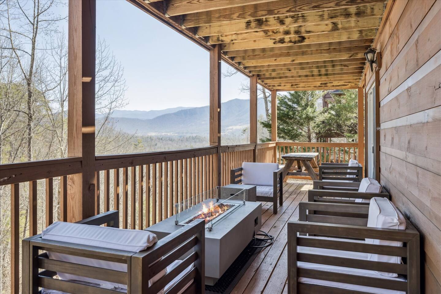 Mountain Views + 3 K Suites • Hot Tub • Game Room
