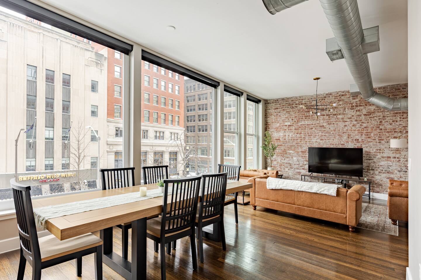 McOuat Place 3A Stylish Downtown Loft