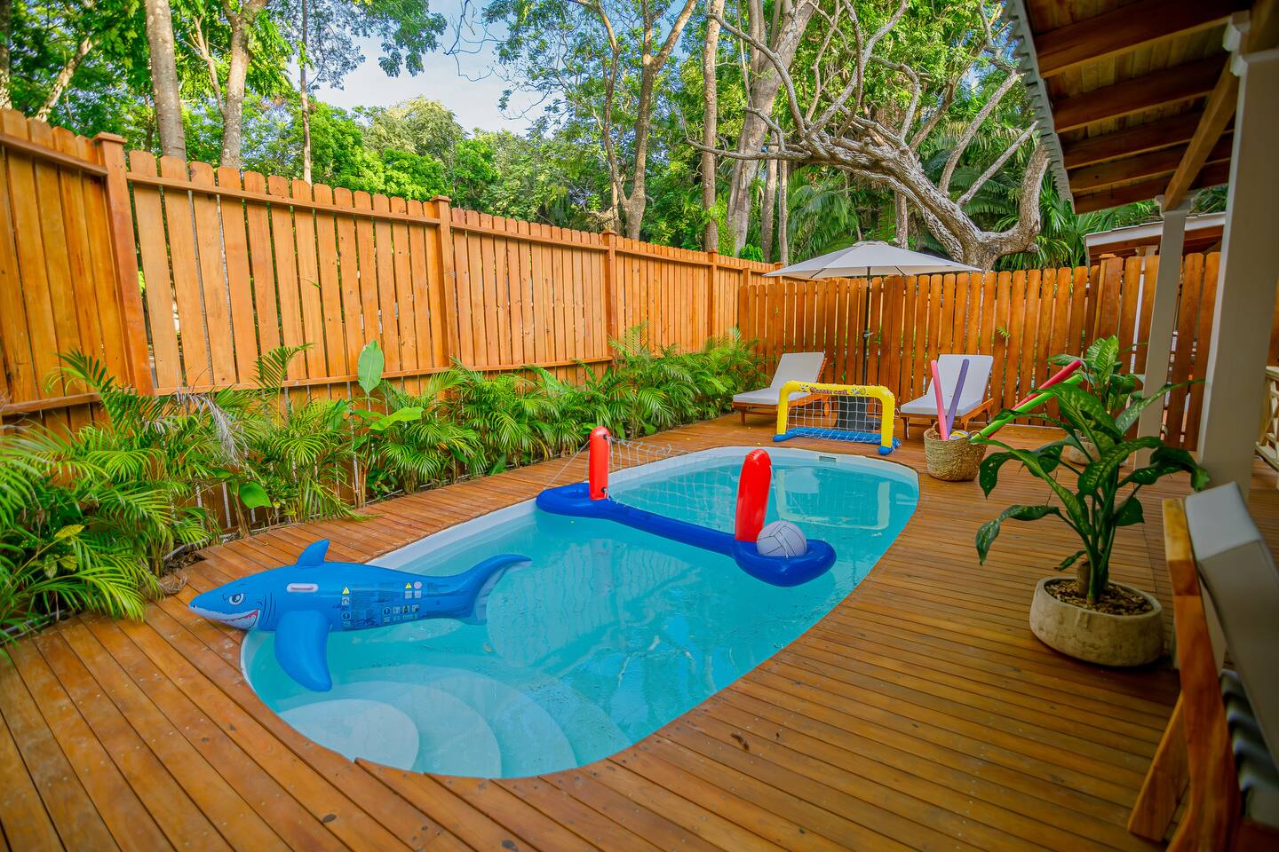 Villa w/pool 5 min walk to luna beach near westbay