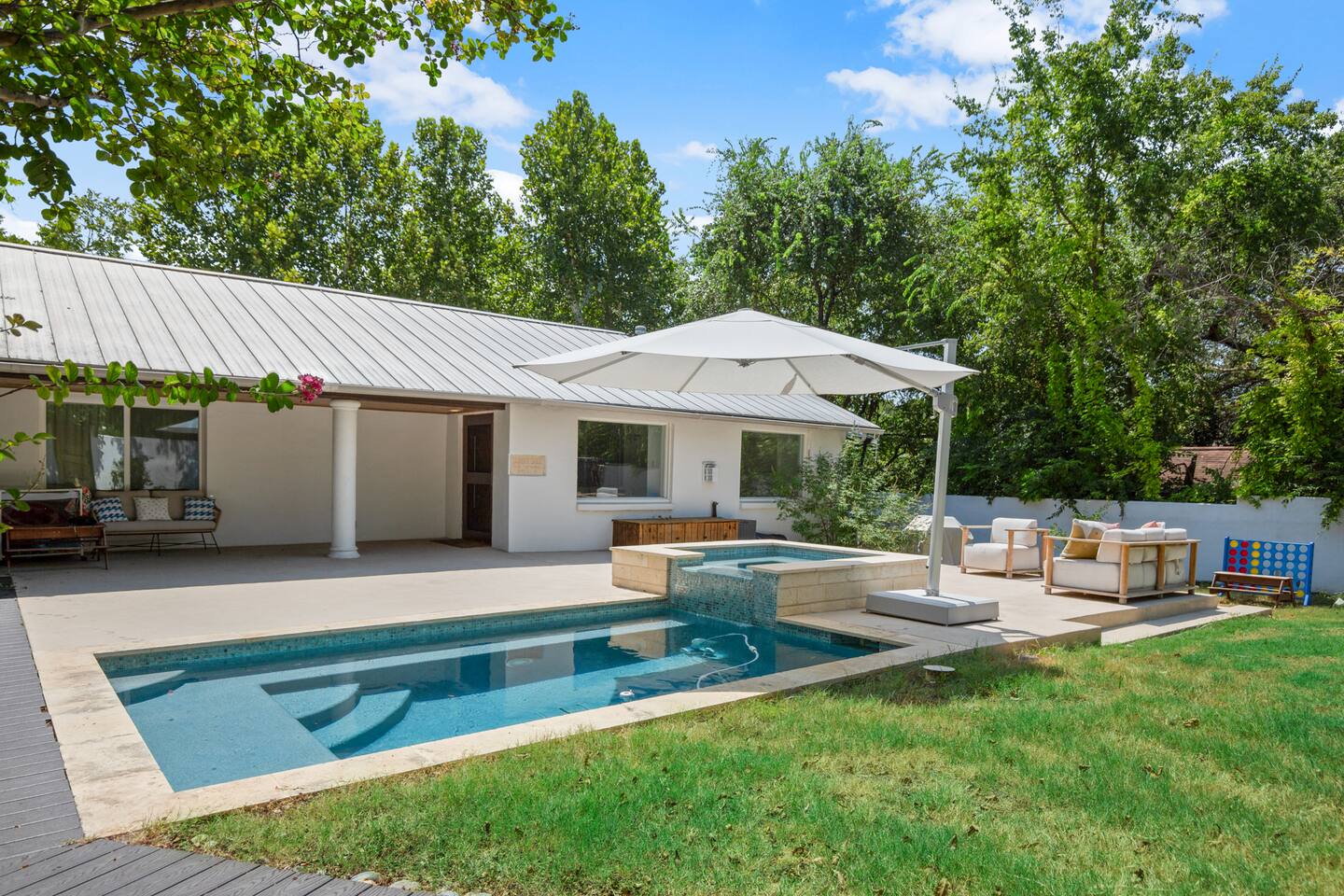 Zilker Oasis:Heated Pool, Games &Walk to Hotspots!