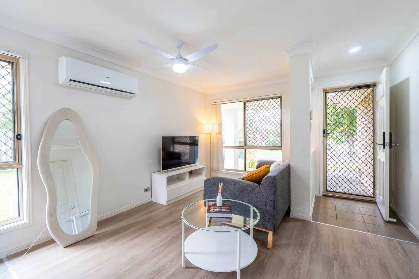 4 BR Family Retreat – 15 min to Ipswich