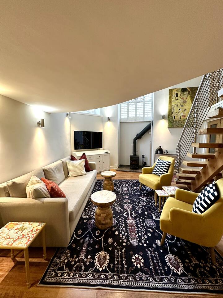 Stylish 2BR Central Edinburgh - Walk to Attraction — photo 1