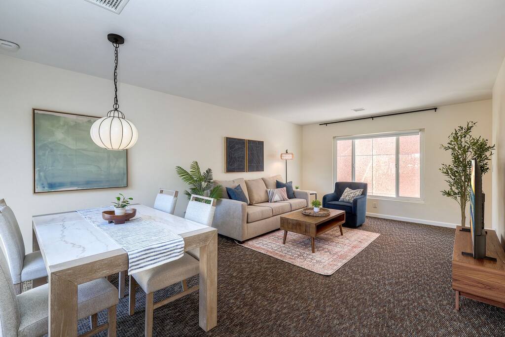 Hillcrest City Living at it's finest!