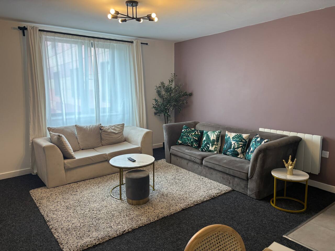 Salford Quays: Free Parking and Local Tram Stop