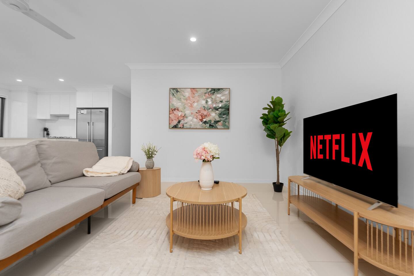 Whispering Pines - Stylish 3BR Duplex close to M1