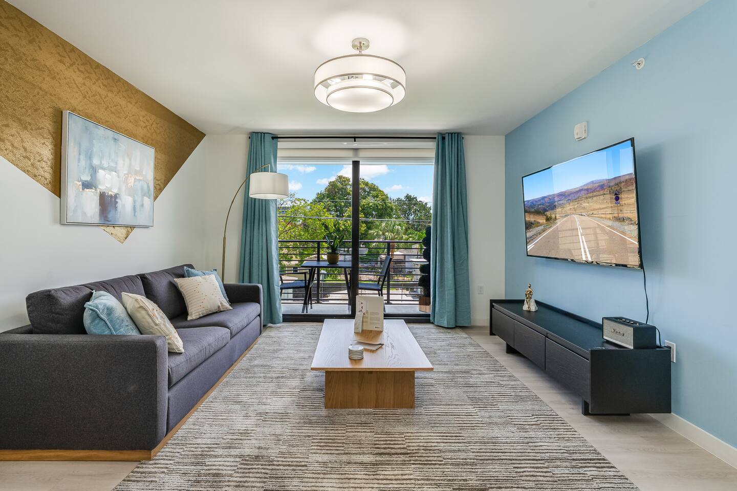 New 3BR/2BA Near Beautiful beach with pool