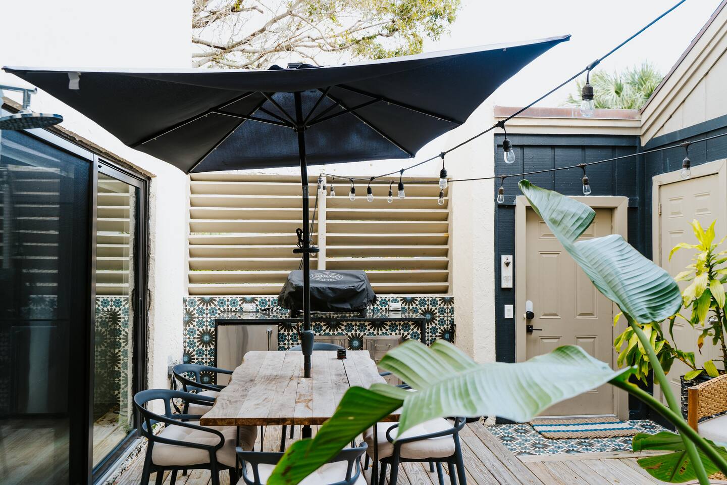 Walk To Beach / Stylish Oasis / BBQ / Patio