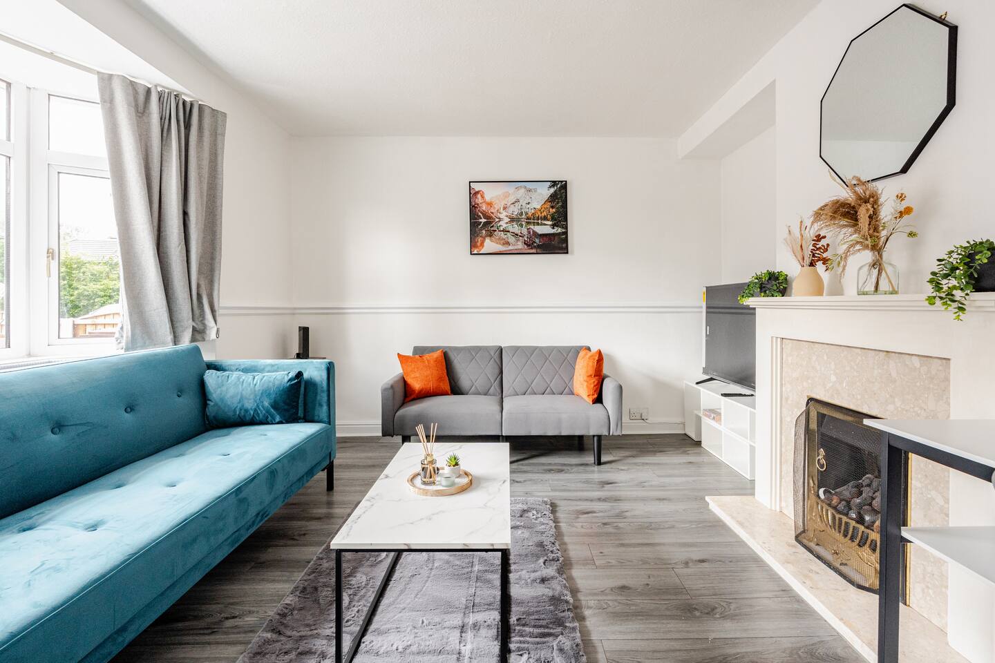 Spacious Family Home with Garden and Parking