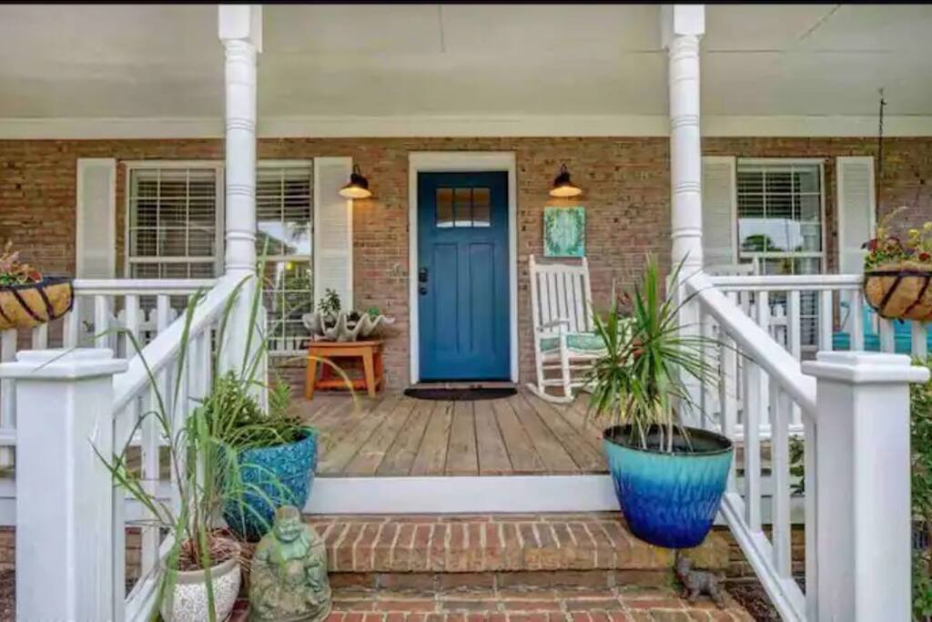 Family Beach Home | 3Bed/2Bath + Hot Tub