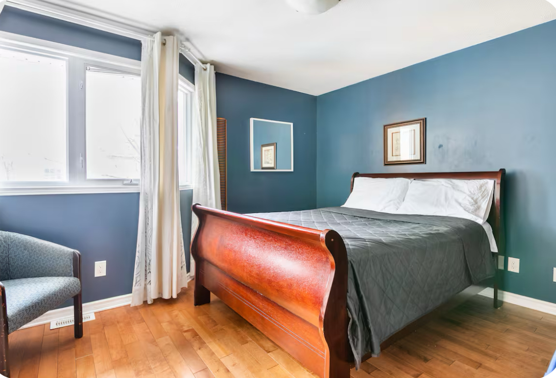 Master Bedroom Retreat • Near Bank St & Billings