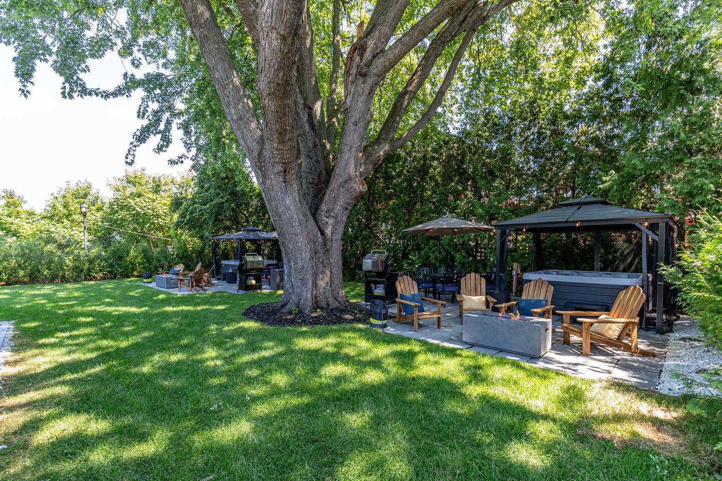 Escapade Chambly I 8BR Lake & Spa