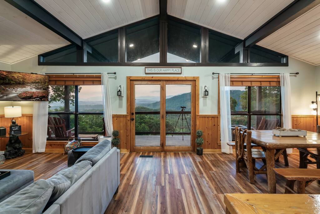 NEW Smokies Getaway! Epic Mountain & Island VIEWS!