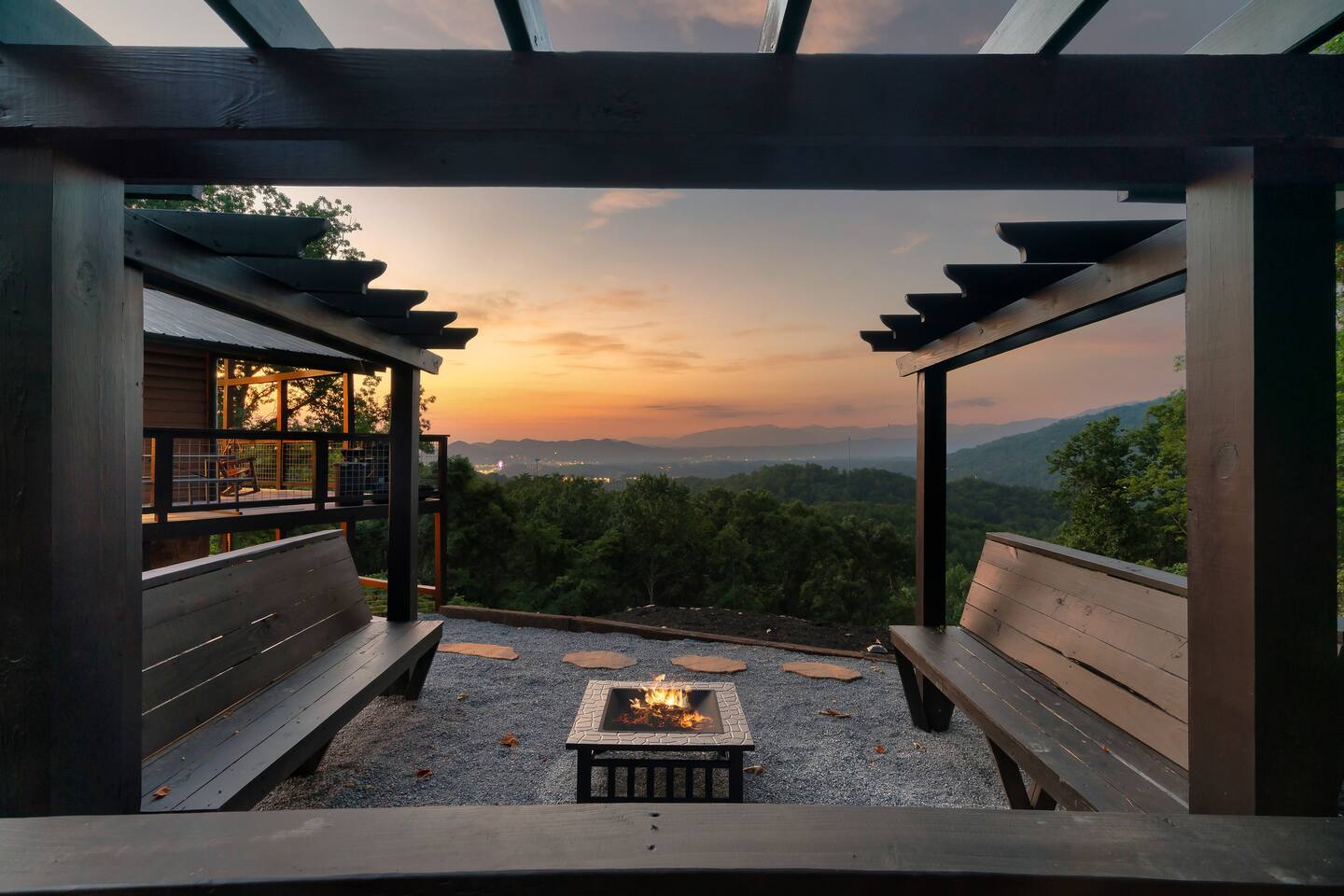 NEW Smokies Getaway! Epic Mountain & Island VIEWS!