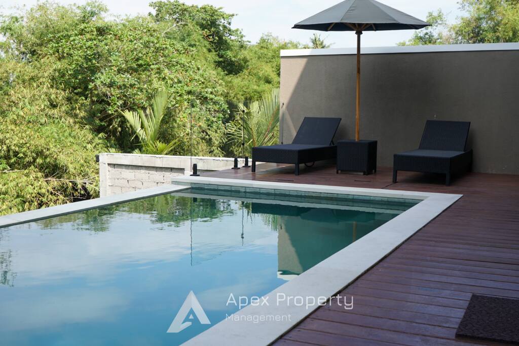 Riverside Villa - Nyanyi Beach