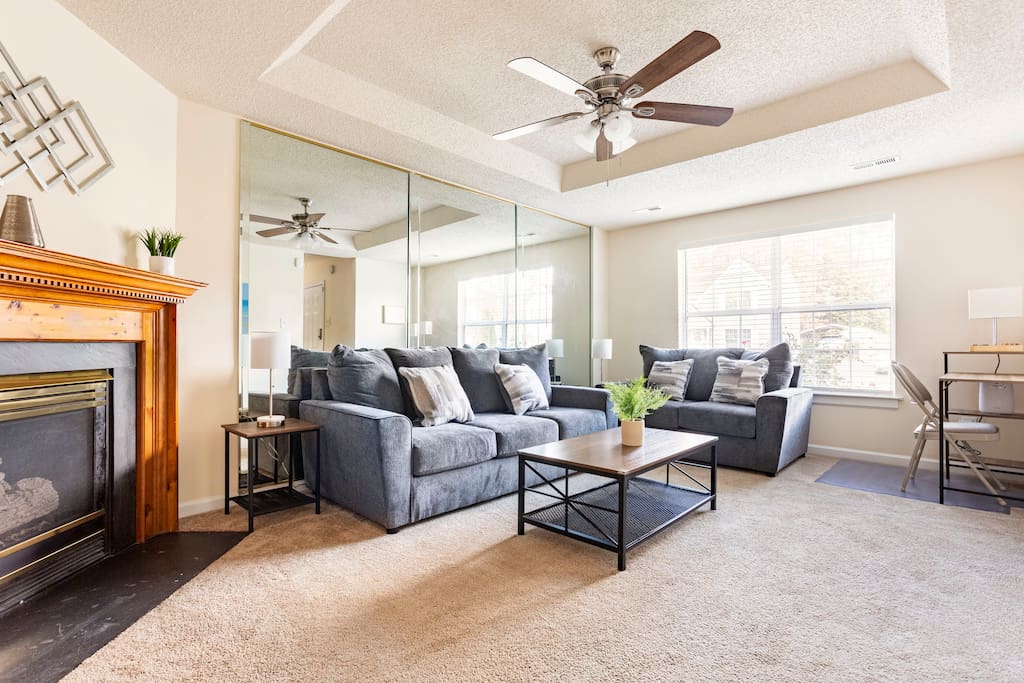 Spacious Home w/Large Deck near Downtown Richmond