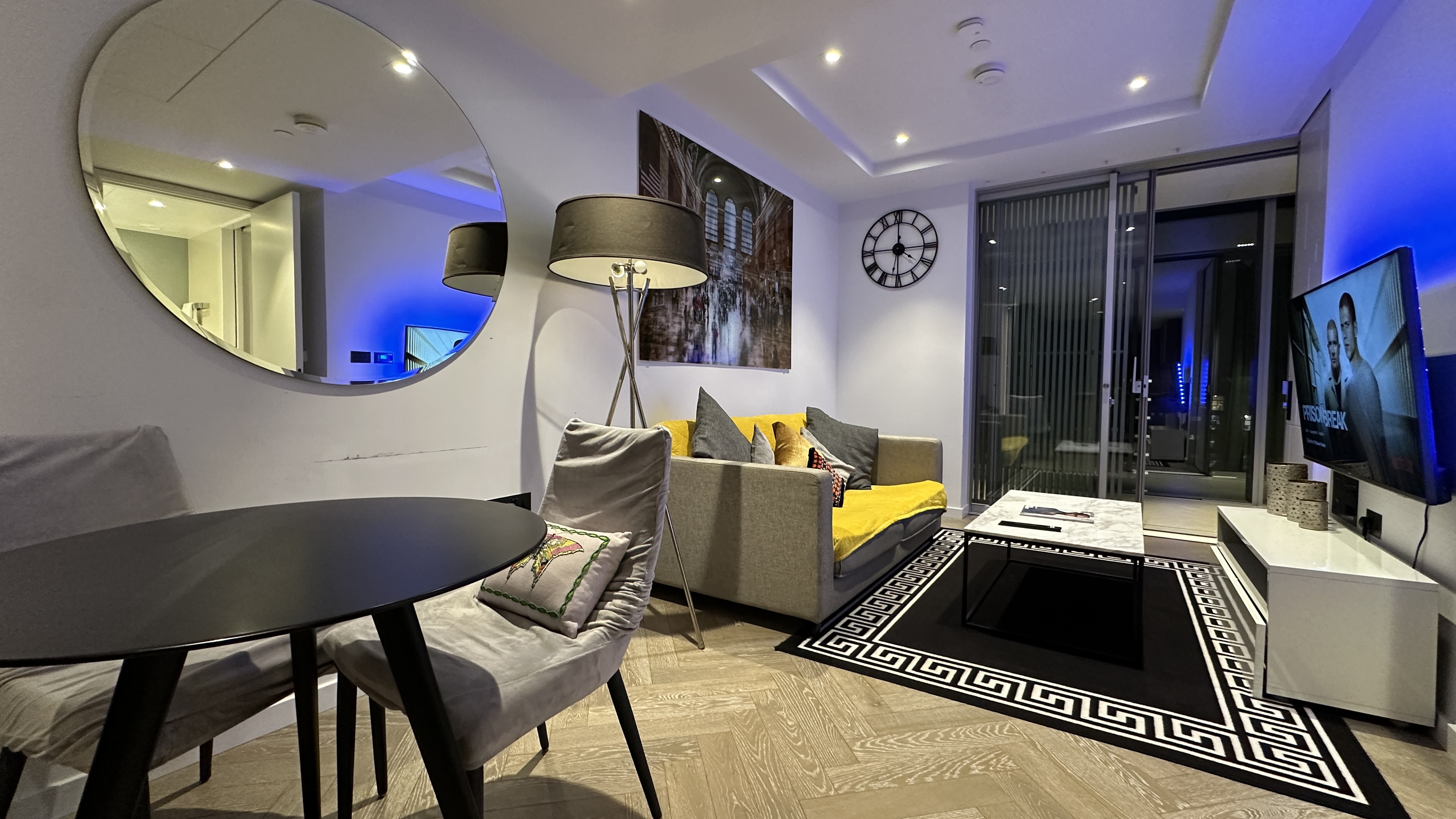 Iconic Battersea Power Station +Balcony View +AC