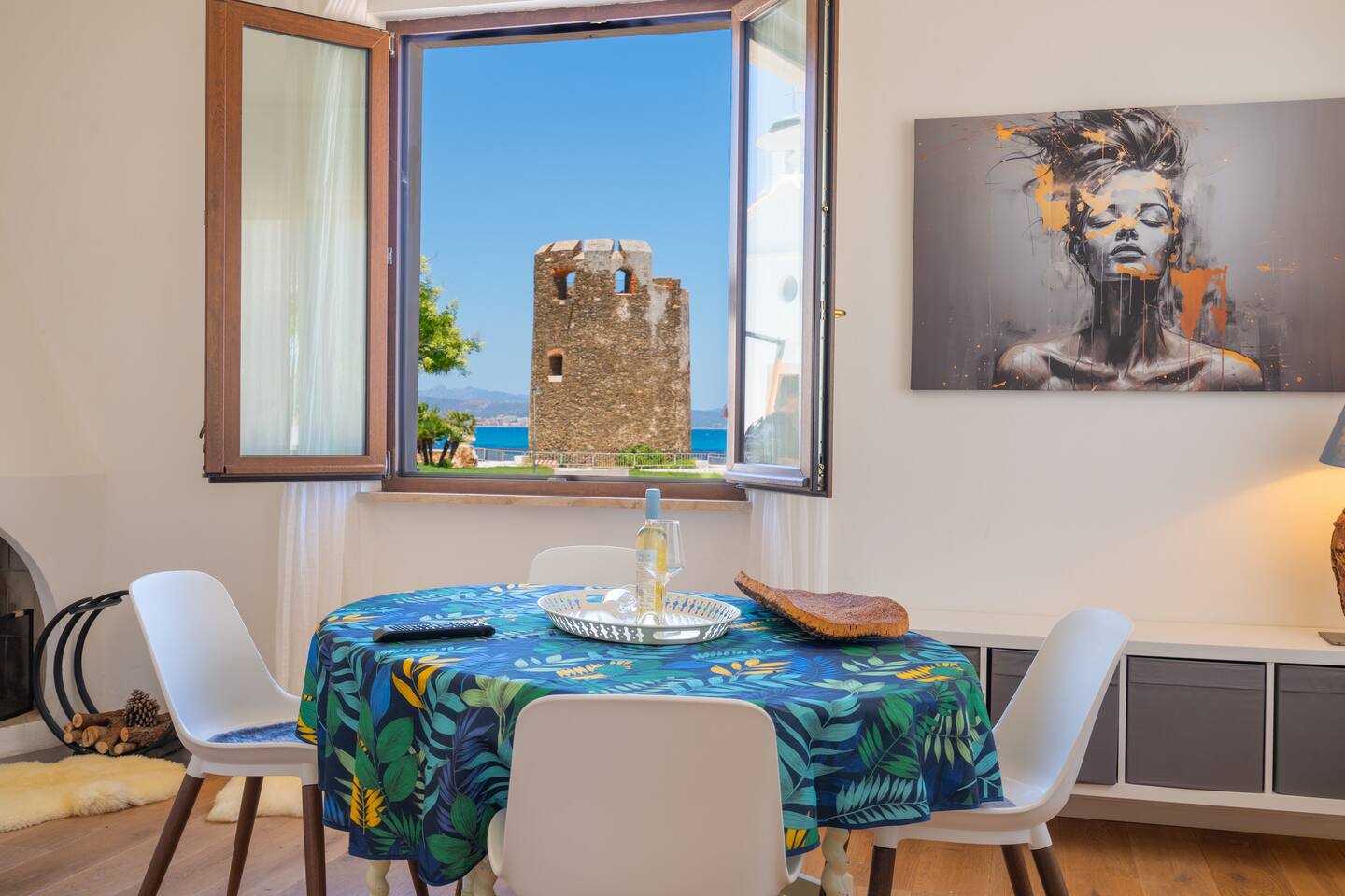 The Tower Retreat – Santa Lucia