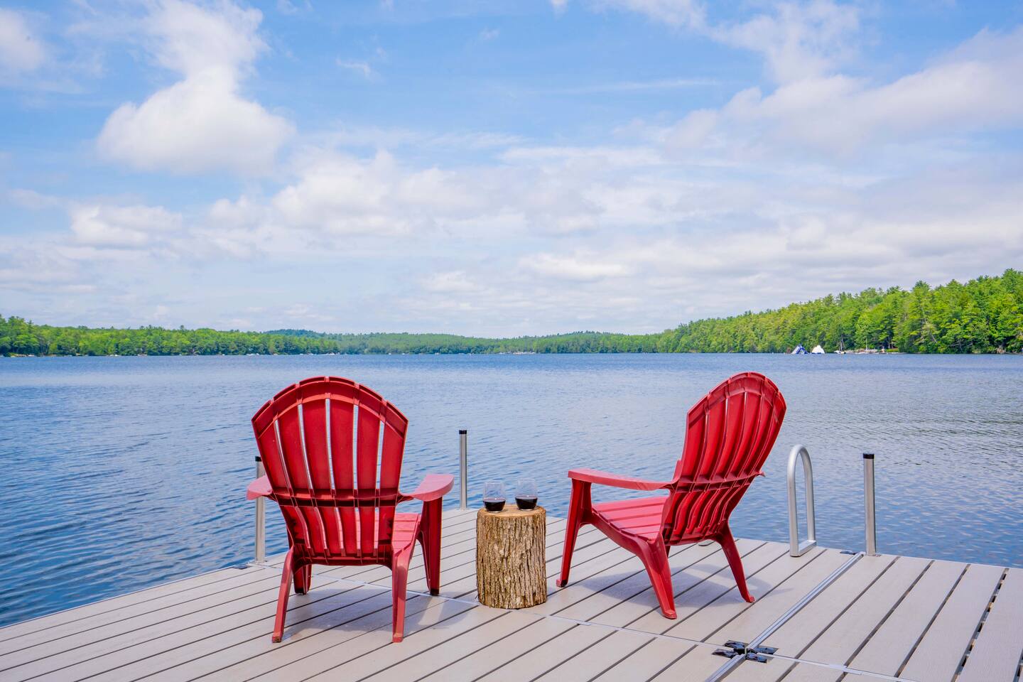 Lakefront | Large Dock, Deck & Fire Pit | Sleeps12