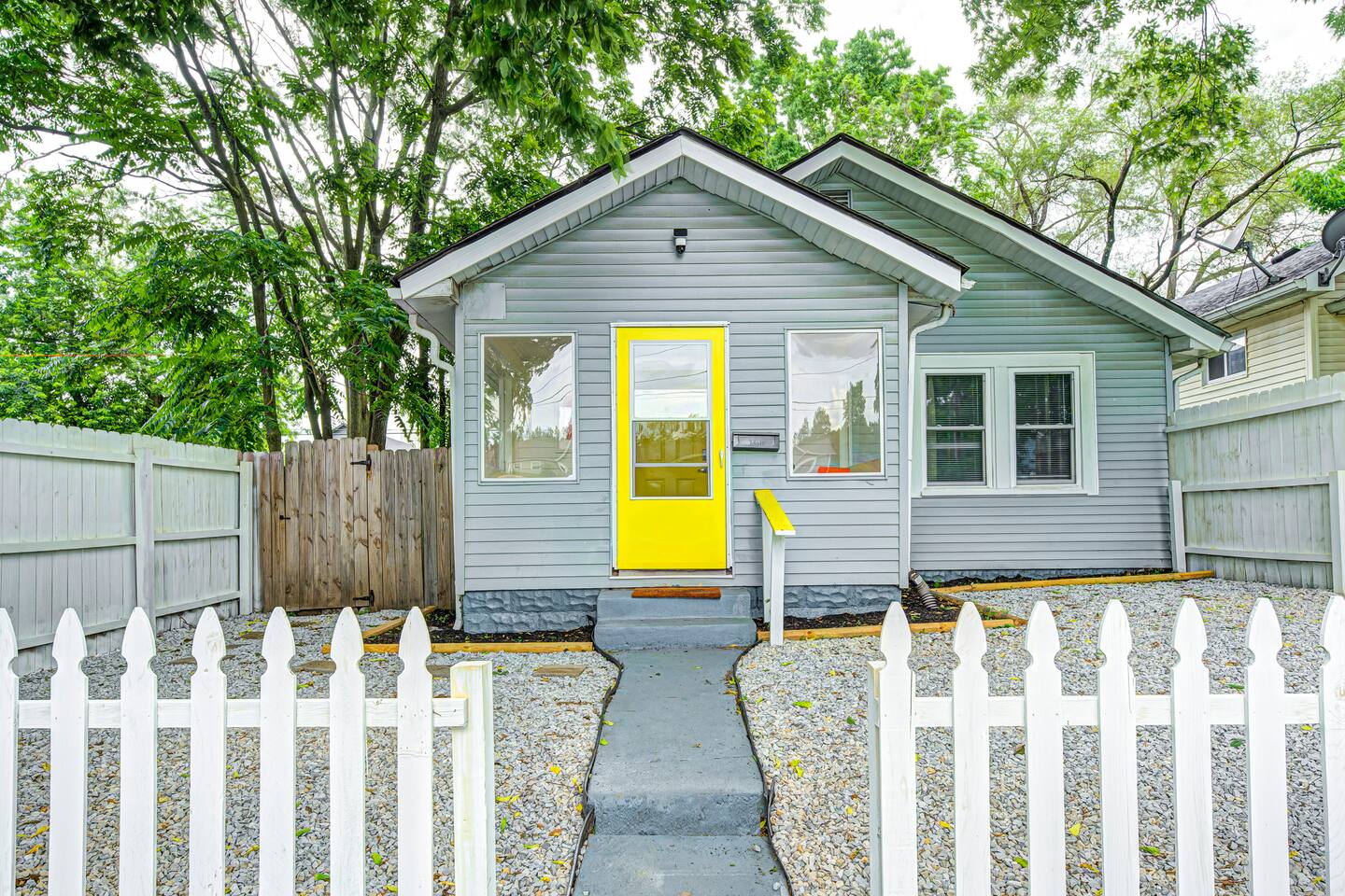 Pet-Friendly/All-New Home near Downtown + Trail