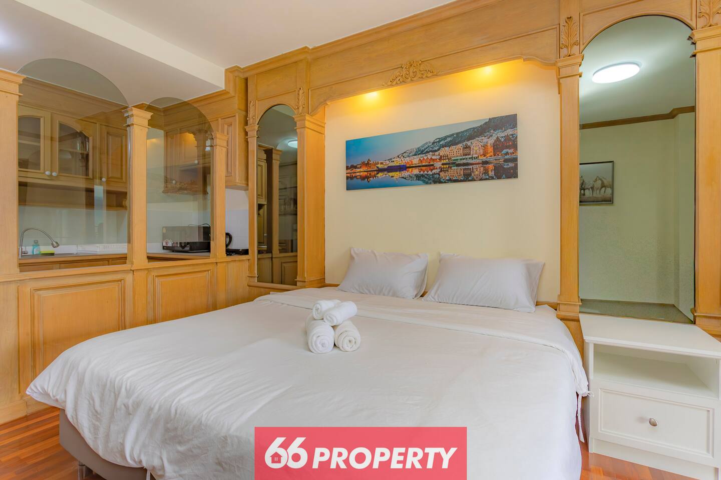 Penthouse Studio with Mountain View and Balcony