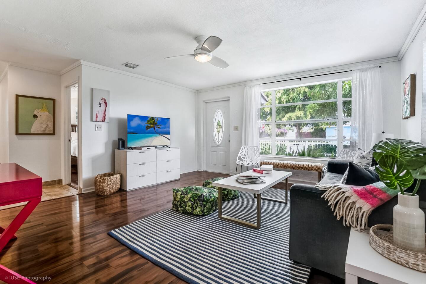 Delray Beach-Bright House -3 blocks to Atlantic Ave! Walk or Bike to Beach