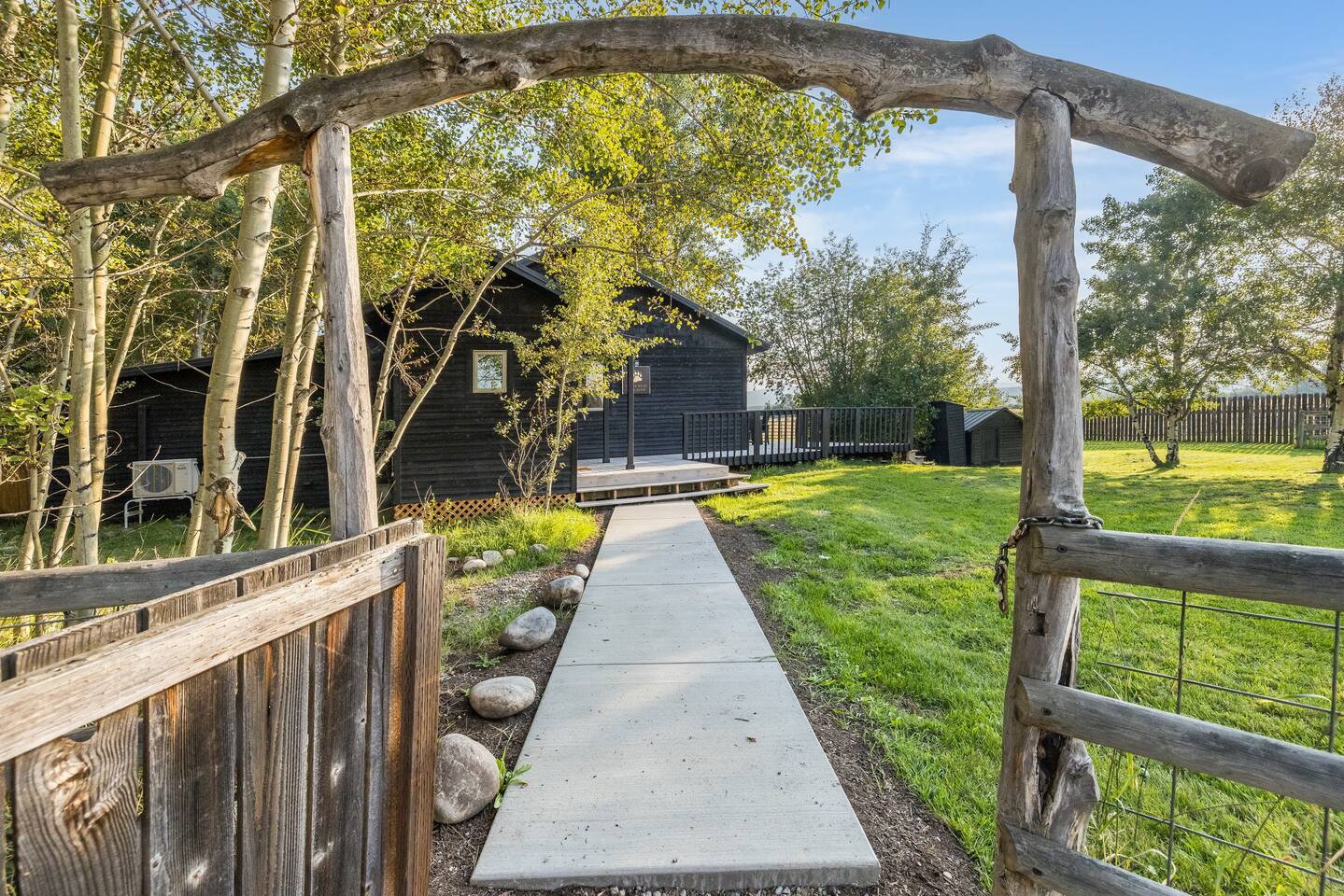 Black Bear Bungalow w/Hot Tub!