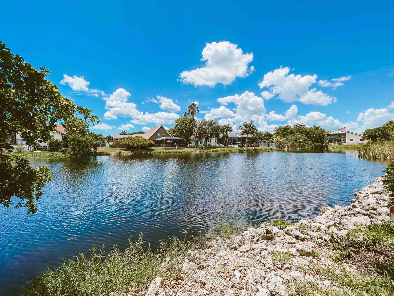 Beautiful lake views with salt water fishing.