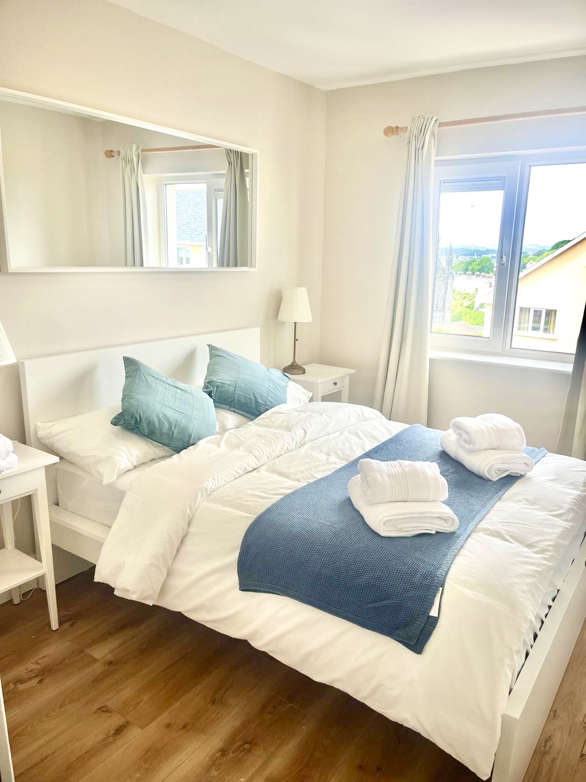 Seaside Stay in Cobh