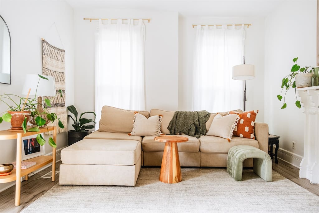 Sparkling Clean | King + Beautiful Design-Downtown